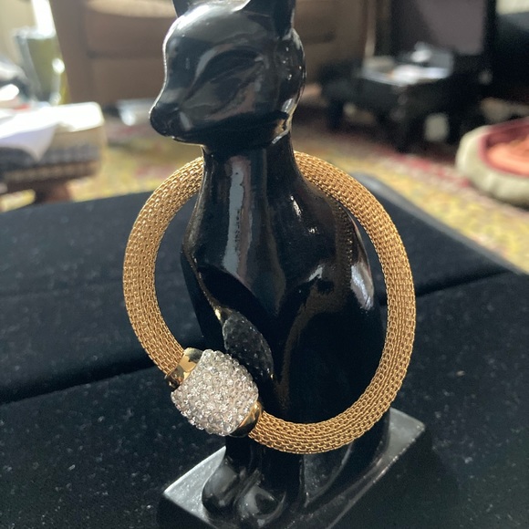 Woven GP metal bracelet Magnetic closure with a  Swarovski elements centre clasp - Picture 1 of 6